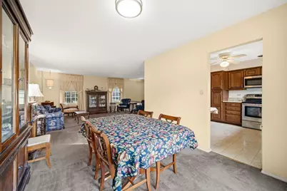 12 Regent Court, Buffalo Grove, IL 60089 - Photo 9