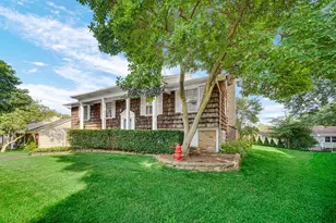 12 Regent Ct, Buffalo Grove, IL 60089 - Photo 3