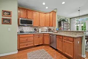 4 Lakebreeze Ct, Lake Zurich, IL 60047 - Photo 7
