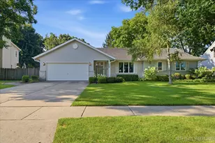 708 E Coady Dr, Minooka, IL 60447 - Photo 1