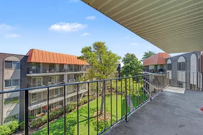 4900 Foster Street #407, Skokie, IL 60077 - Photo 11