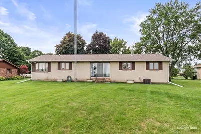 444 Wyoming Avenue, Paw Paw, IL 61353 - Photo 17