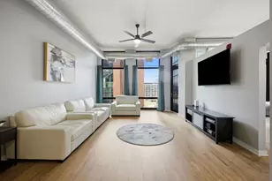 740 W Fulton St, Chicago, IL 60661 - Photo 9