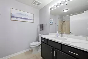 740 W Fulton St, Chicago, IL 60661 - Photo 7