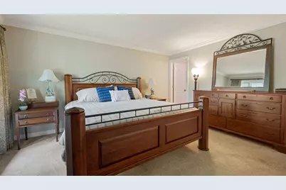 10764 W Pickford Avenue, Beach Park, IL 60099 - Photo 17