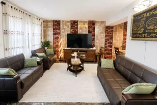 1738 Newport St, Glendale Heights, IL 60139 - Photo 5