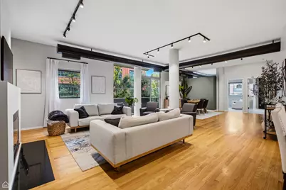 939 W Huron Street #201, Chicago, IL 60642 - Photo 5