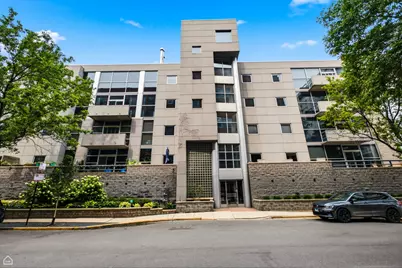 939 W Huron Street #201, Chicago, IL 60642 - Photo 1