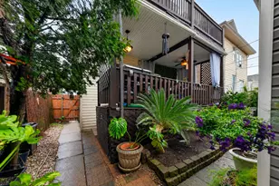5438 W Melrose St, Chicago, IL 60641 - Photo 31