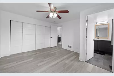 818 Lexington Circle, Hanover Park, IL 60133 - Photo 13