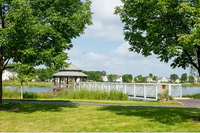 2017 Silverstone Drive #2017, Carpentersville, IL 60110 - Photo 25