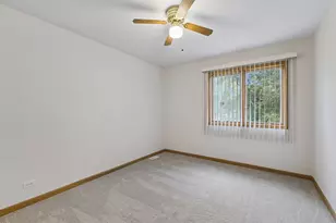 4241 Lindenwood Dr, Matteson, IL 60443 - Photo 11