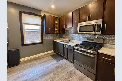 8325 S Saginaw Avenue, Chicago, IL 60617 - Photo 11