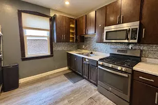 8325 S Saginaw Ave, Chicago, IL 60617 - Photo 11