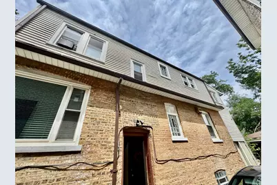 8325 S Saginaw Avenue, Chicago, IL 60617 - Photo 3