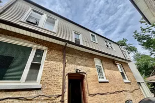 8325 S Saginaw Ave, Chicago, IL 60617 - Photo 3
