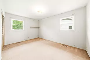 333 Beau Dr, Des Plaines, IL 60016 - Photo 11