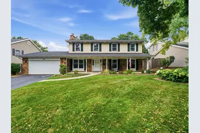 916 Stratford Lane, Downers Grove, IL 60516 - Photo 1