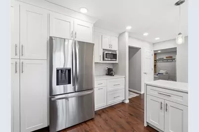 916 Stratford Lane, Downers Grove, IL 60516 - Photo 11