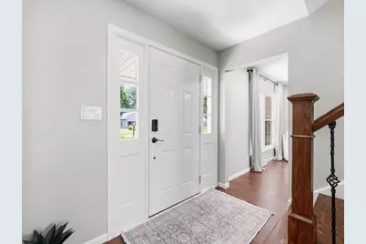 916 Stratford Lane, Downers Grove, IL 60516 - Photo 3