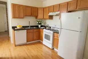 2329 W McLean Ave, Chicago, IL 60647 - Photo 11