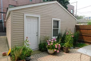 2329 W McLean Ave, Chicago, IL 60647 - Photo 17