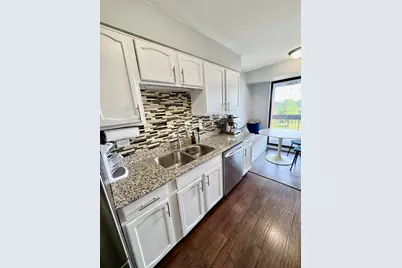 701 Forum Square #409, Glenview, IL 60025 - Photo 13
