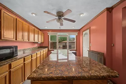 9860 S Avenue H, Chicago, IL 60617 - Photo 11