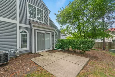 1564 Westbury Drive, Hoffman Estates, IL 60192 - Photo 27