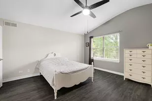 1564 Westbury Dr, Hoffman Estates, IL 60192 - Photo 23