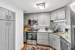 3200 N Lake Shore Dr, Chicago, IL 60657 - Photo 13