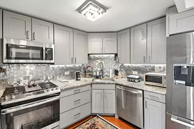 3200 N Lake Shore Drive #410, Chicago, IL 60657 - Photo 11