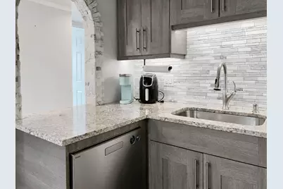 6101 W 94th Street #A2, Oak Lawn, IL 60453 - Photo 5