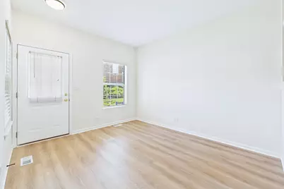 3 Charlotte Circle, Elmhurst, IL 60126 - Photo 5