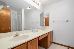 1902 Forest Creek Ln, Libertyville, IL 60048 - Photo 15