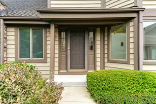 1902 Forest Creek Ln, Libertyville, IL 60048 - Photo 3