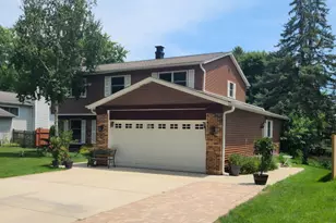 17515 W Winnebago Dr, Grayslake, IL 60030 - Photo 1