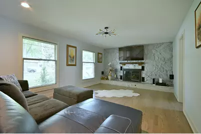17515 W Winnebago Drive, Grayslake, IL 60030 - Photo 5