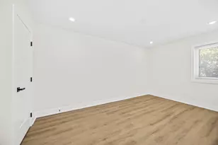 10225 Dearlove Rd, Glenview, IL 60025 - Photo 9