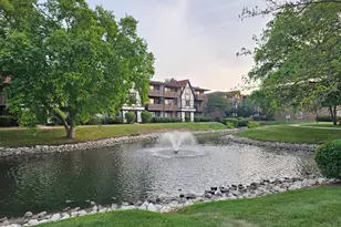 11 Crestview Ln, Vernon Hills, IL 60061 - Photo 25