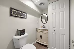 1059 N Old Mill Rd, Palatine, IL 60067 - Photo 23