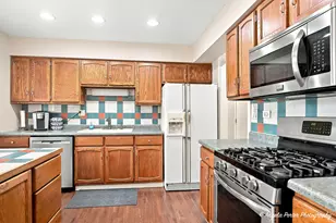 15 Old Mill Grove Rd, Lake Zurich, IL 60047 - Photo 7