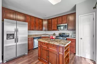 481 S Jade Ln, Round Lake, IL 60073 - Photo 15