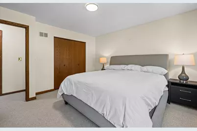 281 Tyler Court, Libertyville, IL 60048 - Photo 25