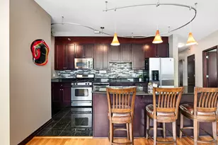 33 W Ontario St, Chicago, IL 60610 - Photo 11