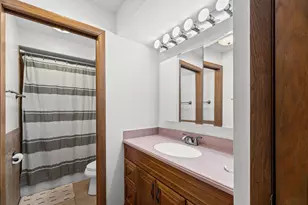 6811 N Olmsted Ave, Chicago, IL 60631 - Photo 11