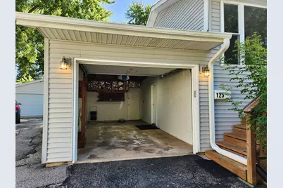 [Address not provided], Streamwood, IL 60107 - Photo 3