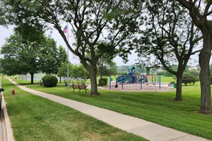 [Address not provided], Streamwood, IL 60107 - Photo 45