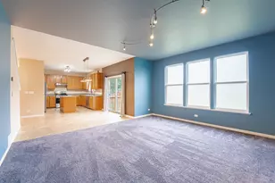 3183 Venetian Way, Montgomery, IL 60538 - Photo 9