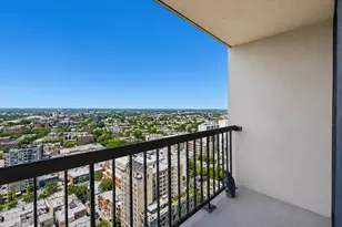 2500 N Lakeview Ave, Chicago, IL 60614 - Photo 13